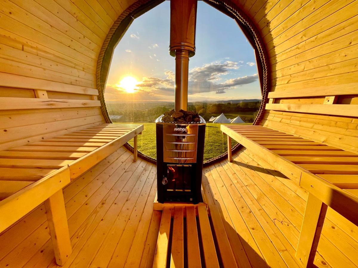 Deerstone Glamping-Pinhaw Beacon Dome Hot Tub Hotel Earby Exterior foto