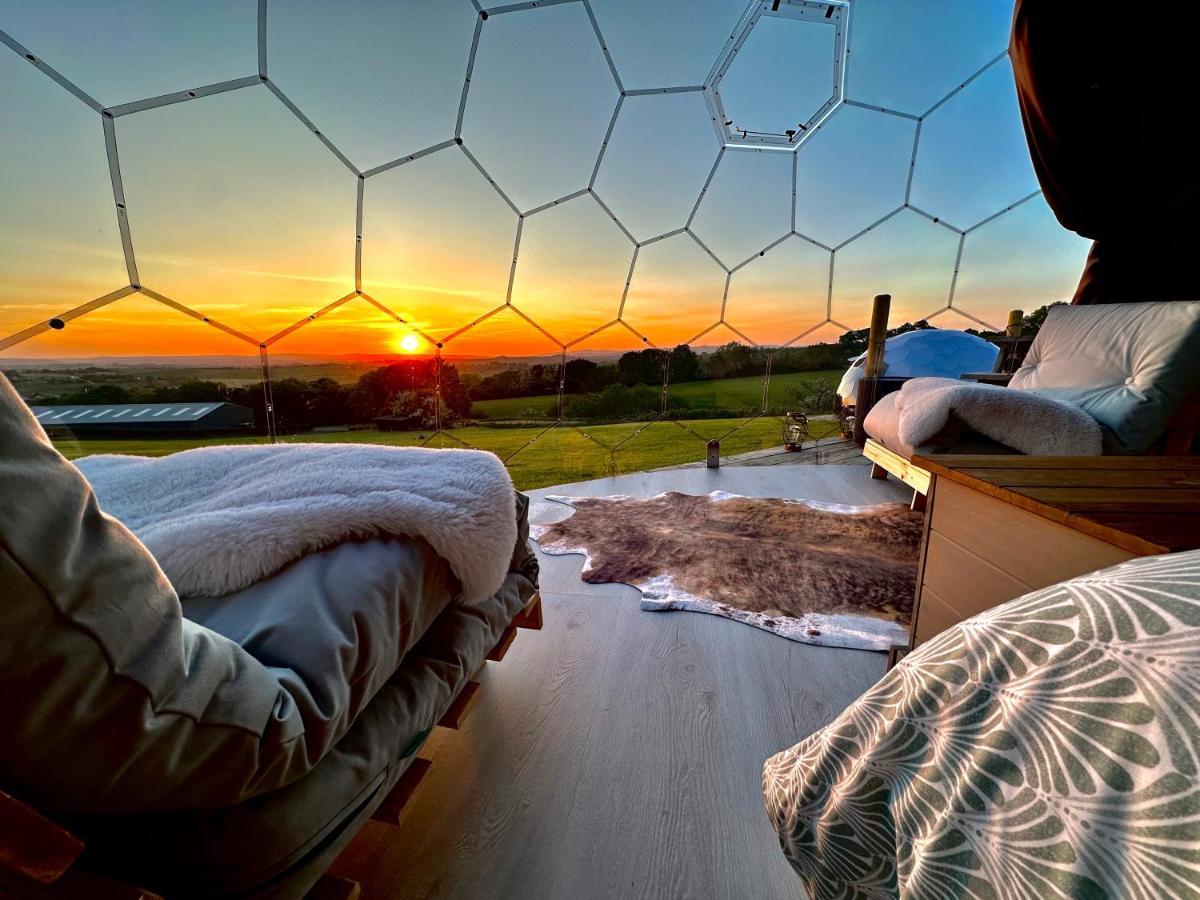 Deerstone Glamping-Pinhaw Beacon Dome Hot Tub Hotel Earby Exterior foto