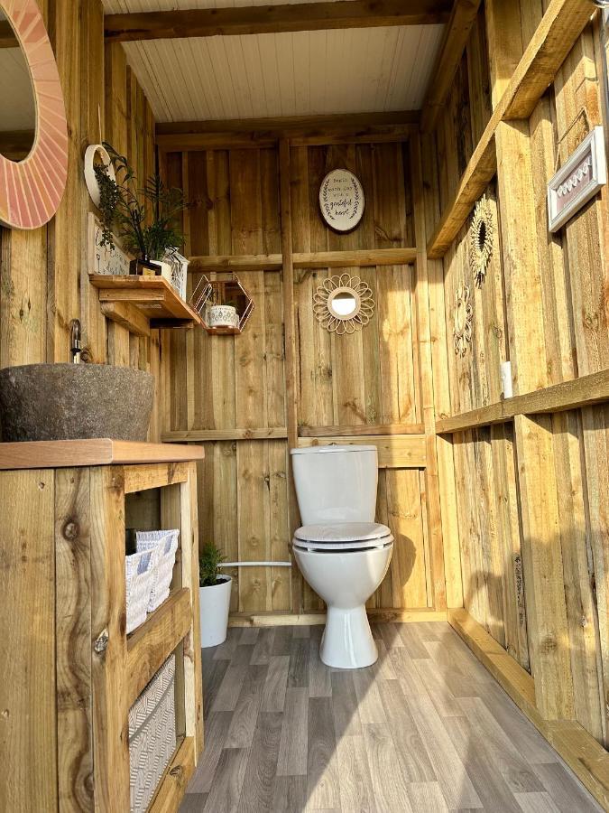Deerstone Glamping-Pinhaw Beacon Dome Hot Tub Hotel Earby Exterior foto