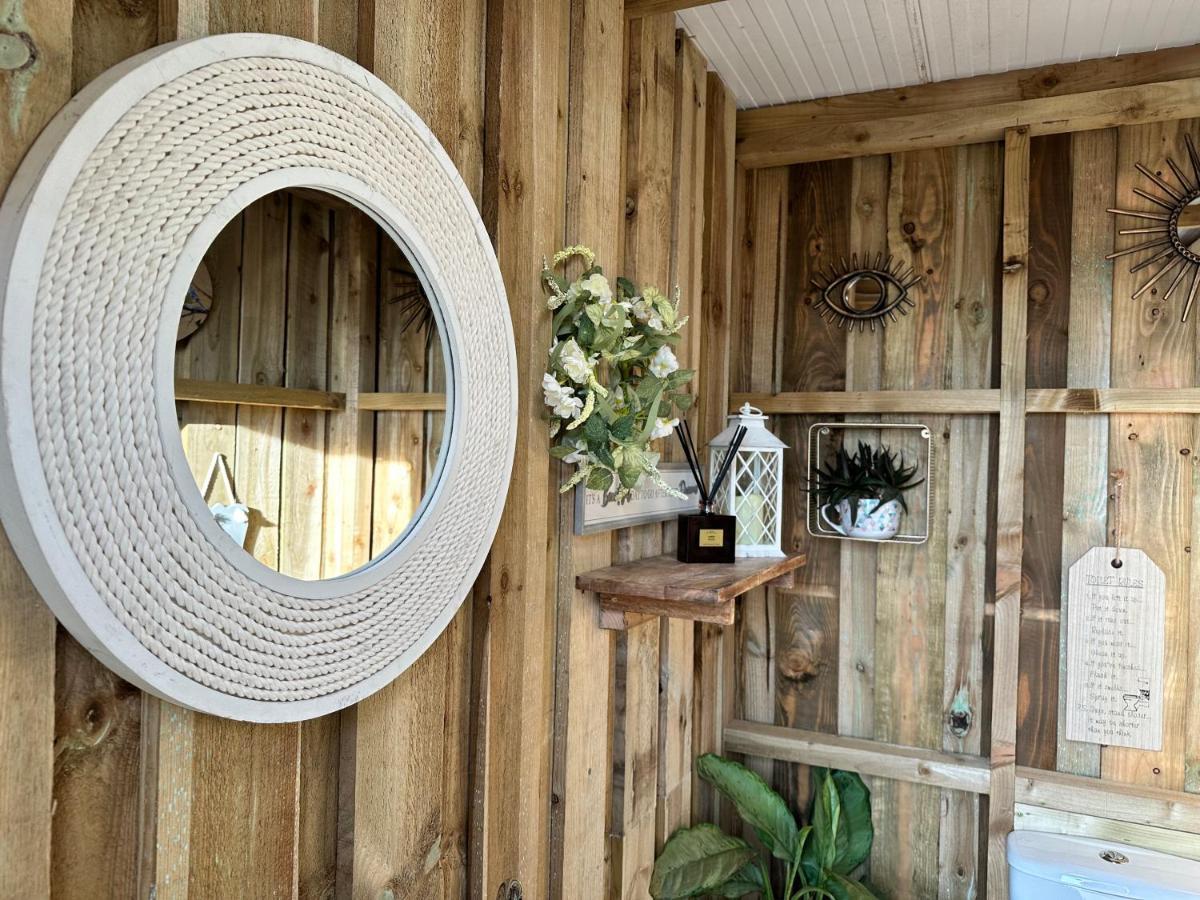 Deerstone Glamping-Pinhaw Beacon Dome Hot Tub Hotel Earby Exterior foto