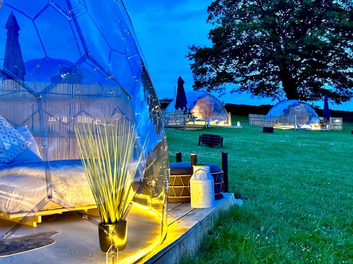 Deerstone Glamping-Pinhaw Beacon Dome Hot Tub Hotel Earby Exterior foto