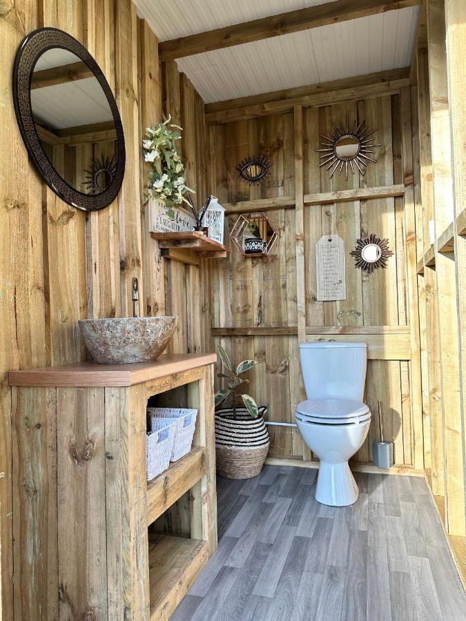Deerstone Glamping-Pinhaw Beacon Dome Hot Tub Hotel Earby Exterior foto