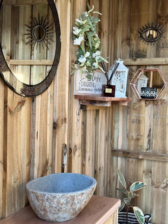 Deerstone Glamping-Pinhaw Beacon Dome Hot Tub Hotel Earby Exterior foto