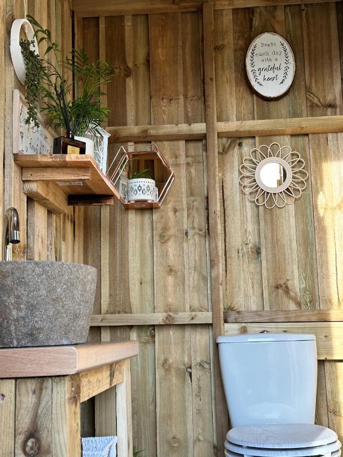 Deerstone Glamping-Pinhaw Beacon Dome Hot Tub Hotel Earby Exterior foto