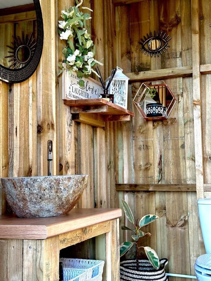 Deerstone Glamping-Pinhaw Beacon Dome Hot Tub Hotel Earby Exterior foto